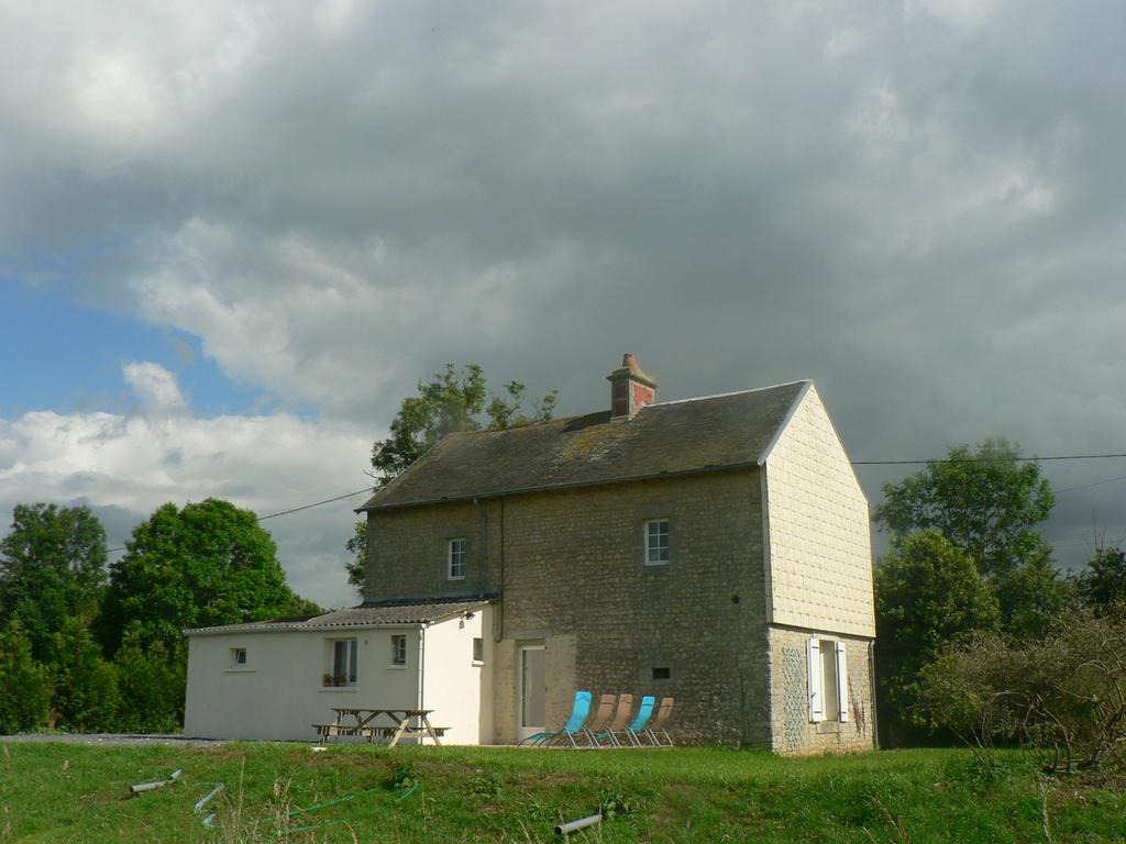 Gite De L'Aure Trevieres Exterior foto
